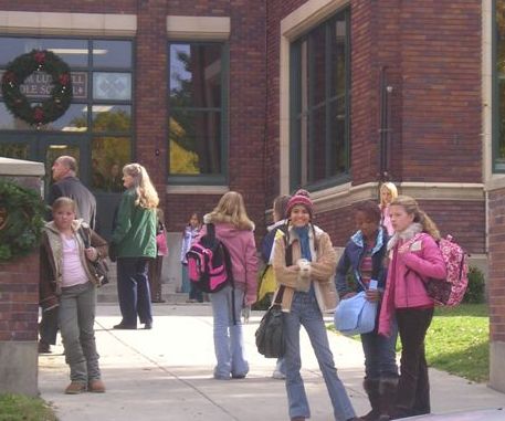 on the set of Everwood.. Others - 
