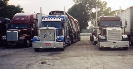 Etats Unis : Route 66 - Camions (trucks)